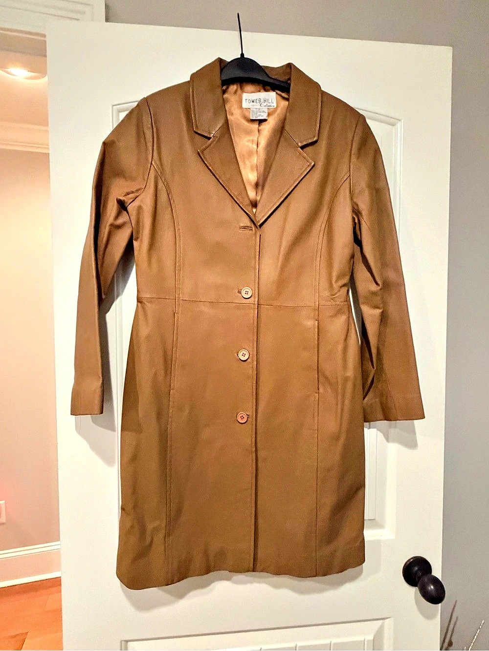 Women's Leather Coat in Caramel Color Size Medium